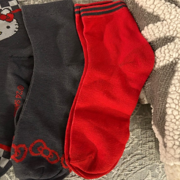 Hello Kitty Woman Socks - Red, Gray, Black - Picture 6 of 6